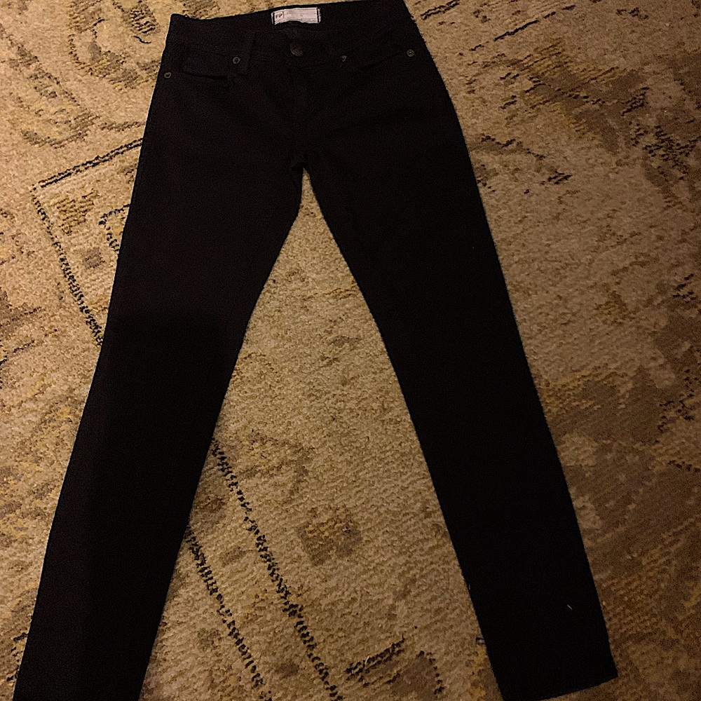 Free Personal black skinny jeans.